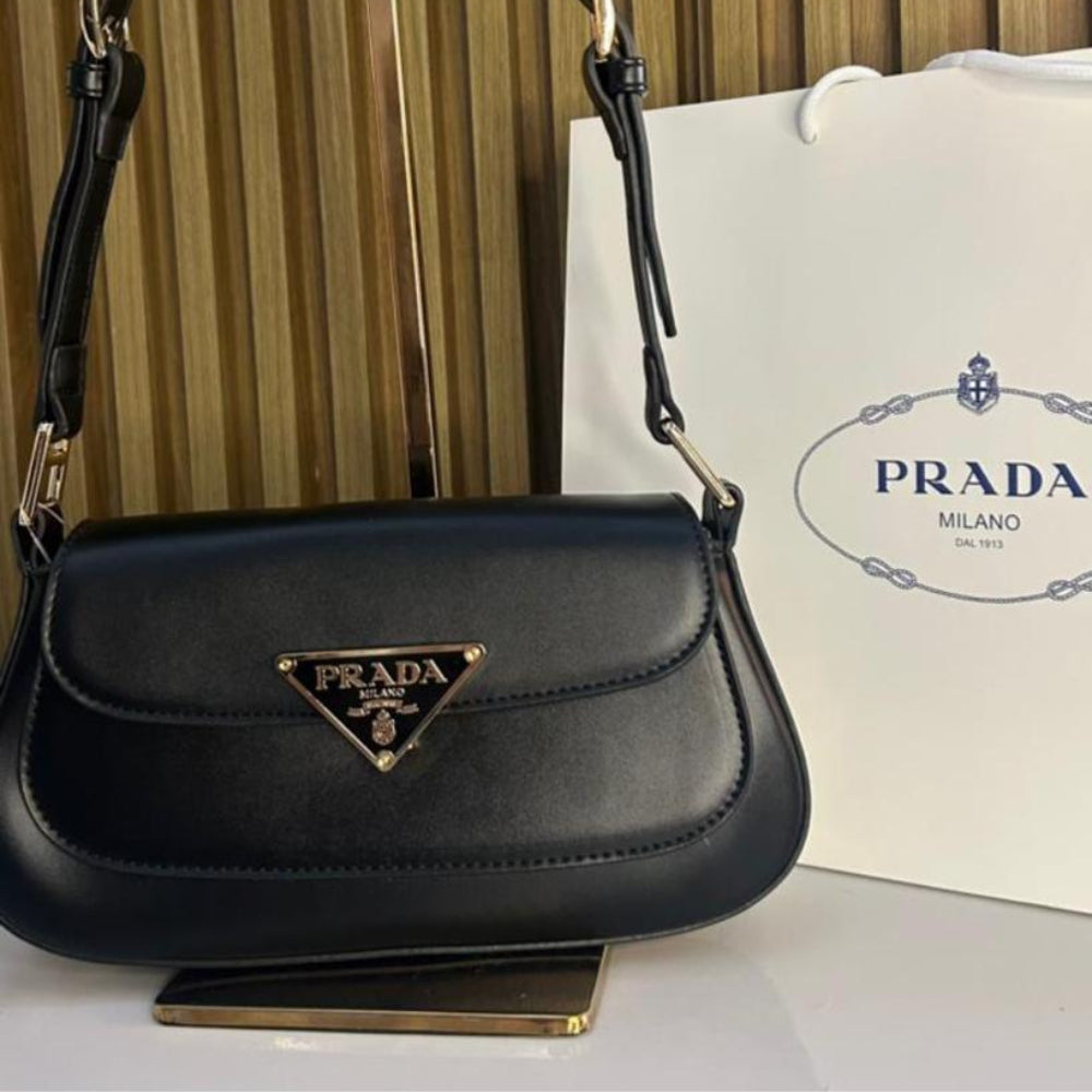Bolsa de Couro Média Prada Saphira